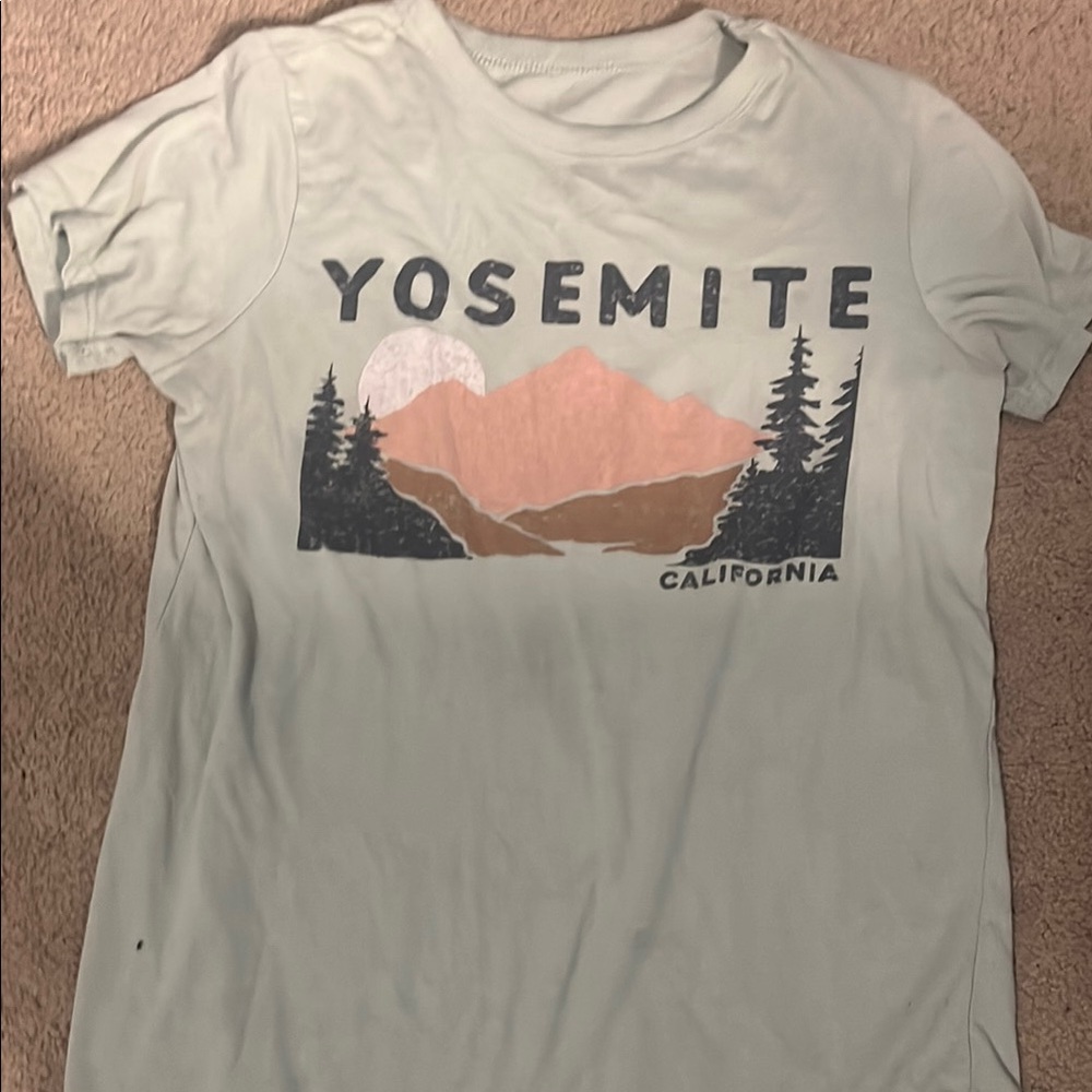 Yosemite Graphic Tee - Light Green